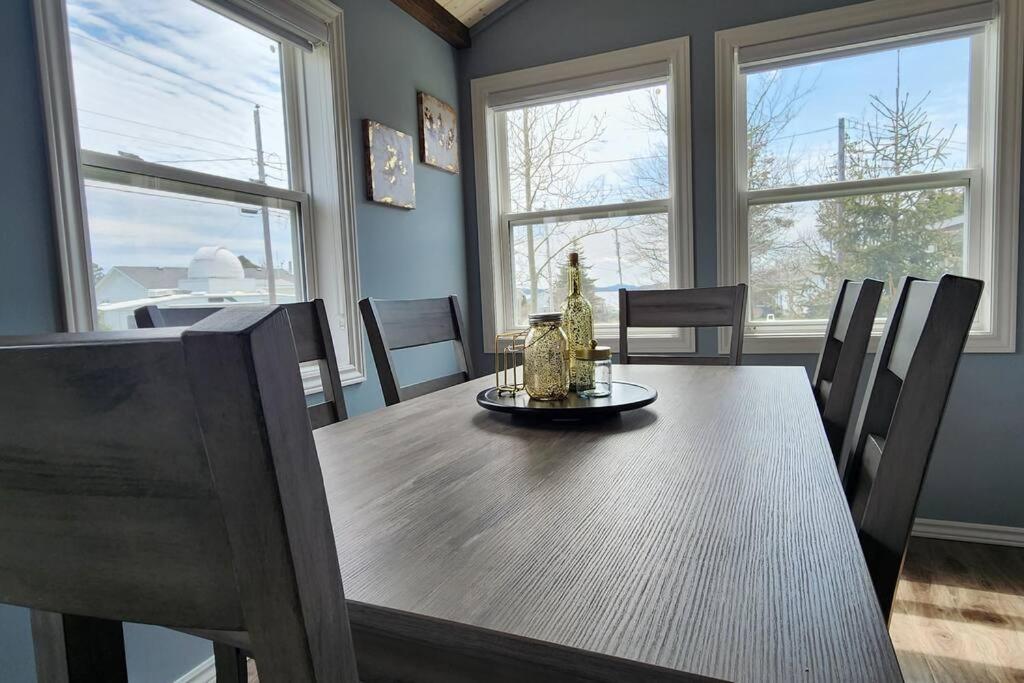 Family Ties Vacation Home - Rossy House Twillingate Zewnętrze zdjęcie