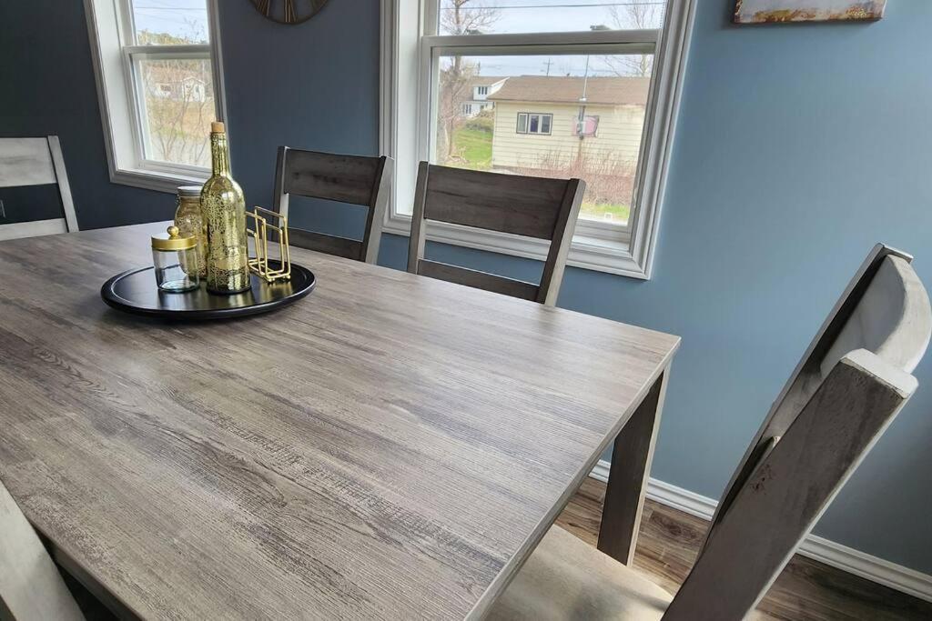 Family Ties Vacation Home - Rossy House Twillingate Zewnętrze zdjęcie